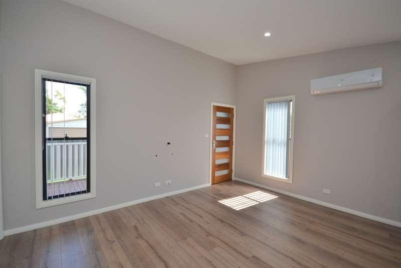 15a Welcome Street, Woy Woy nsw 2256-2