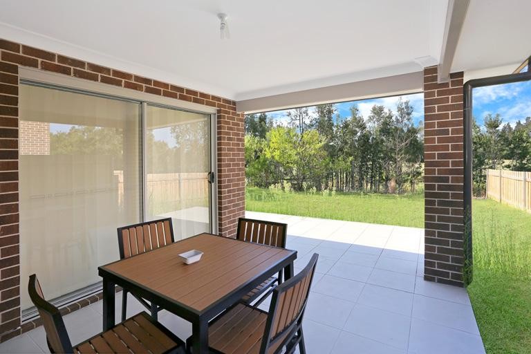 5 Birdie Place, Wyong  nsw  2259-2