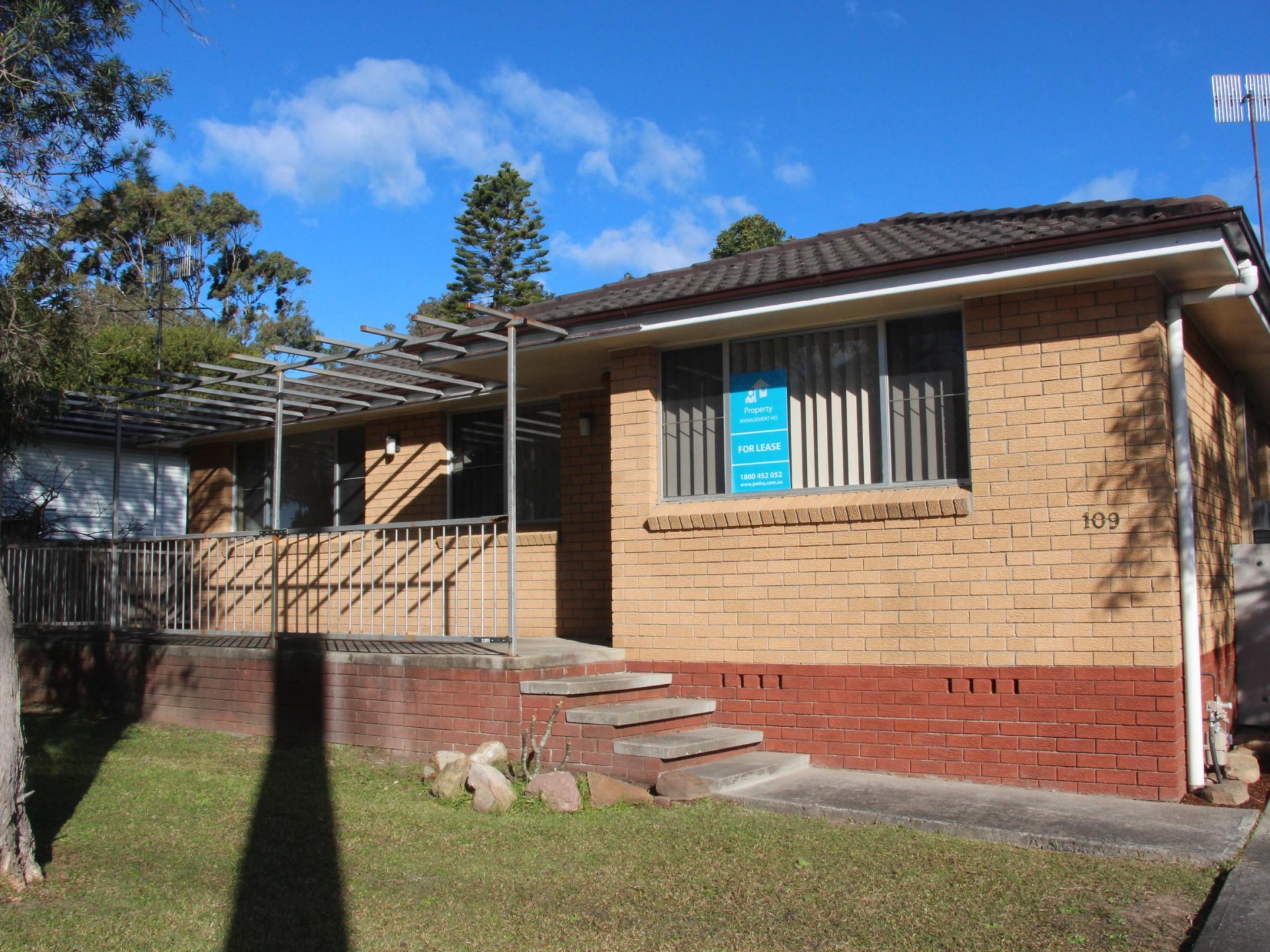 109 Eastern Road, Bateau Bay  nsw  2261-1