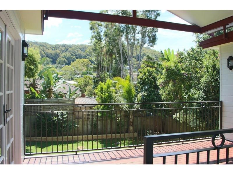 13 Old Tumbi Road, Wamberal  nsw  2260-2