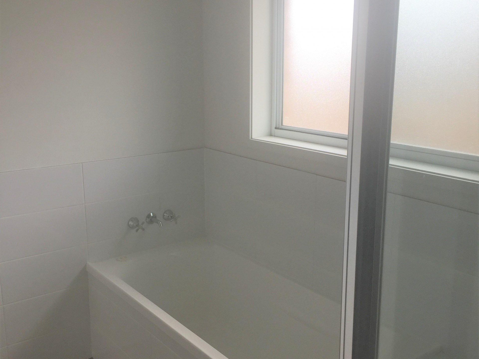 33 Kuttabul Road, Wadalba  nsw  2259-2