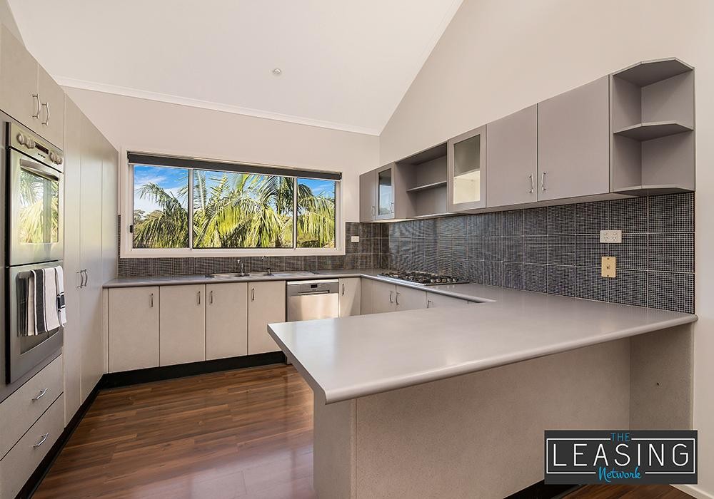 2 Moores Road, Avoca Beach nsw 2251-2