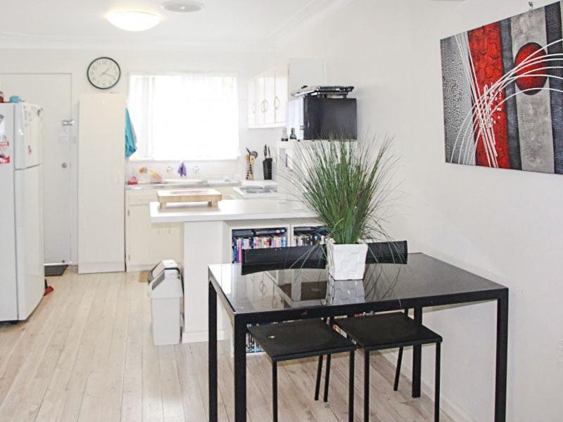 20 Sadie Avenue, Gorokan nsw 2263-2