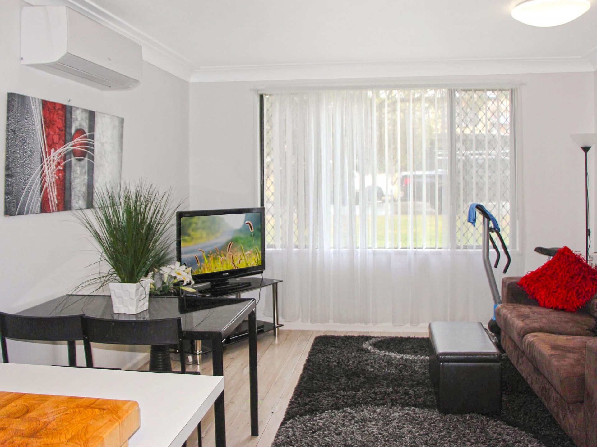 20 Sadie Avenue, Gorokan nsw 2263-2