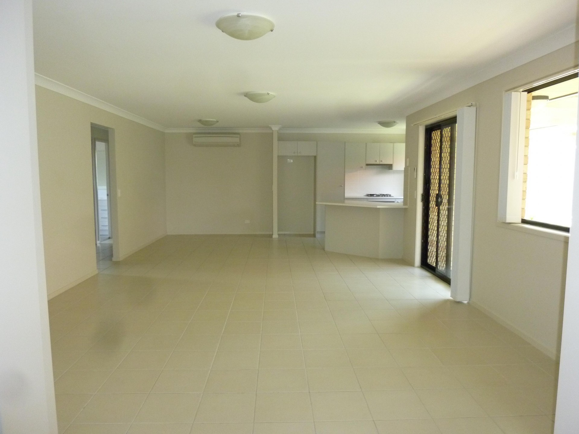 13 Lotus Terrace, Hamlyn Terrace  nsw  2259-2