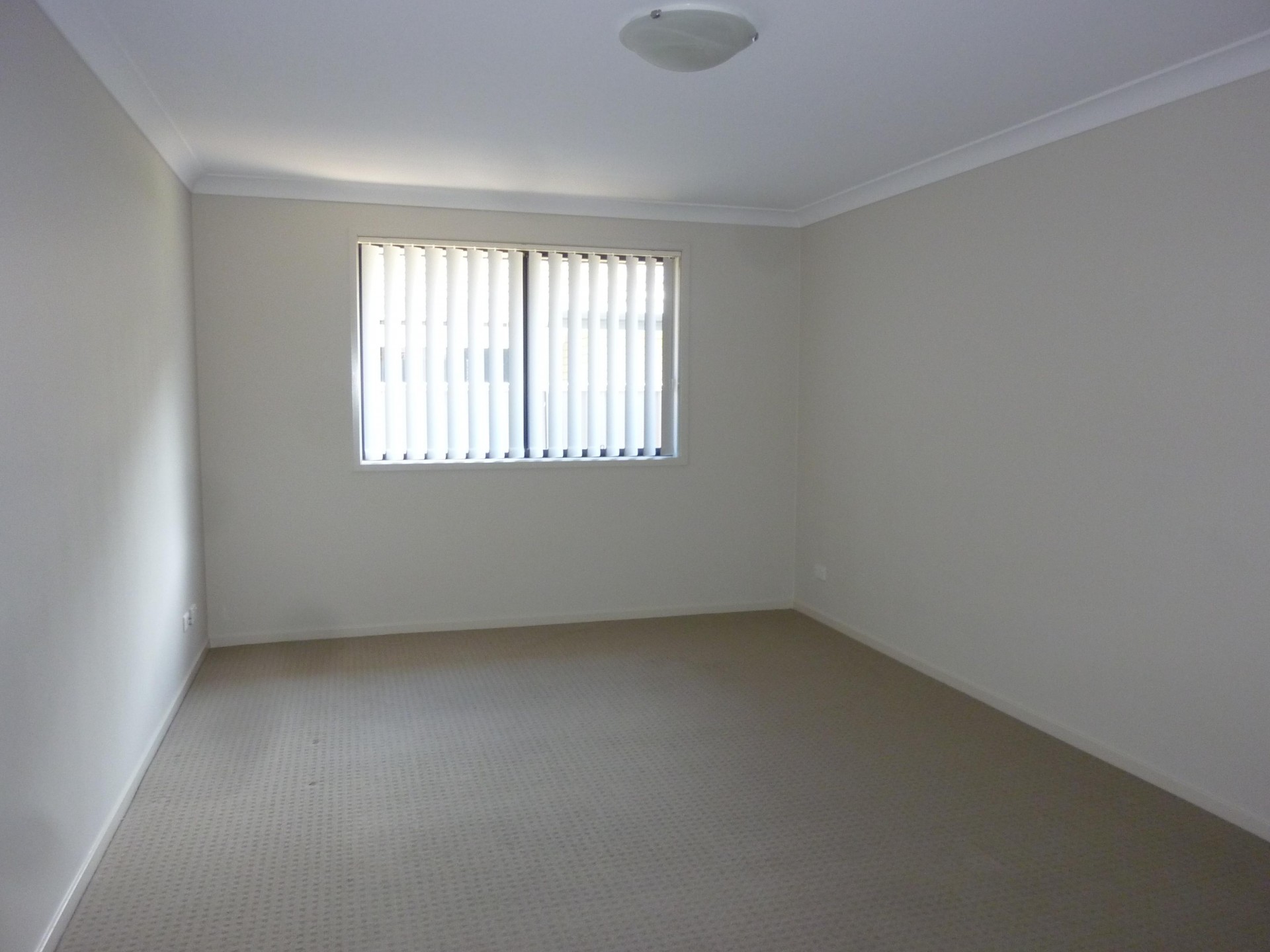 13 Lotus Terrace, Hamlyn Terrace  nsw  2259-2