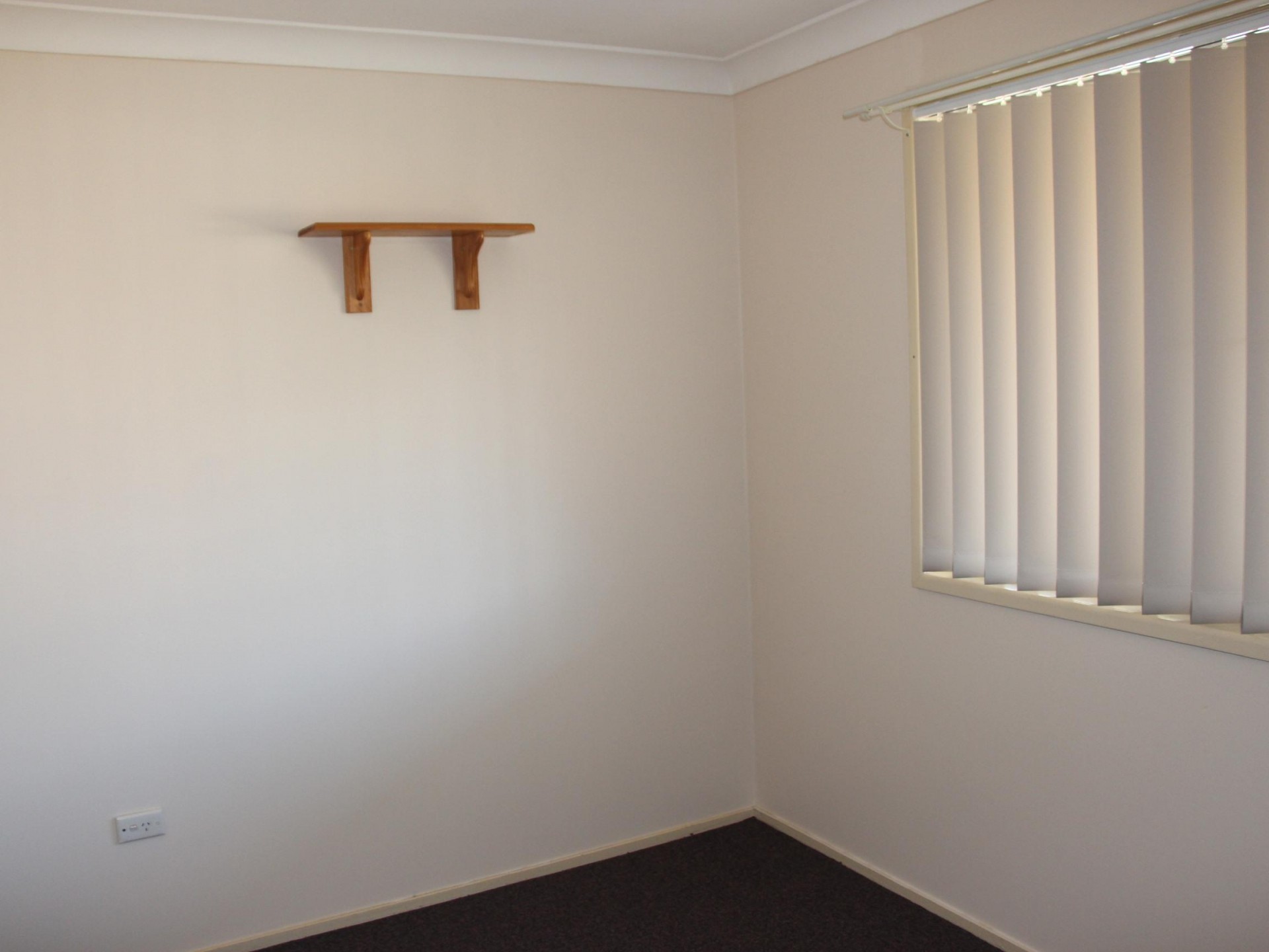 109 Eastern Road, Bateau Bay  nsw  2261-2