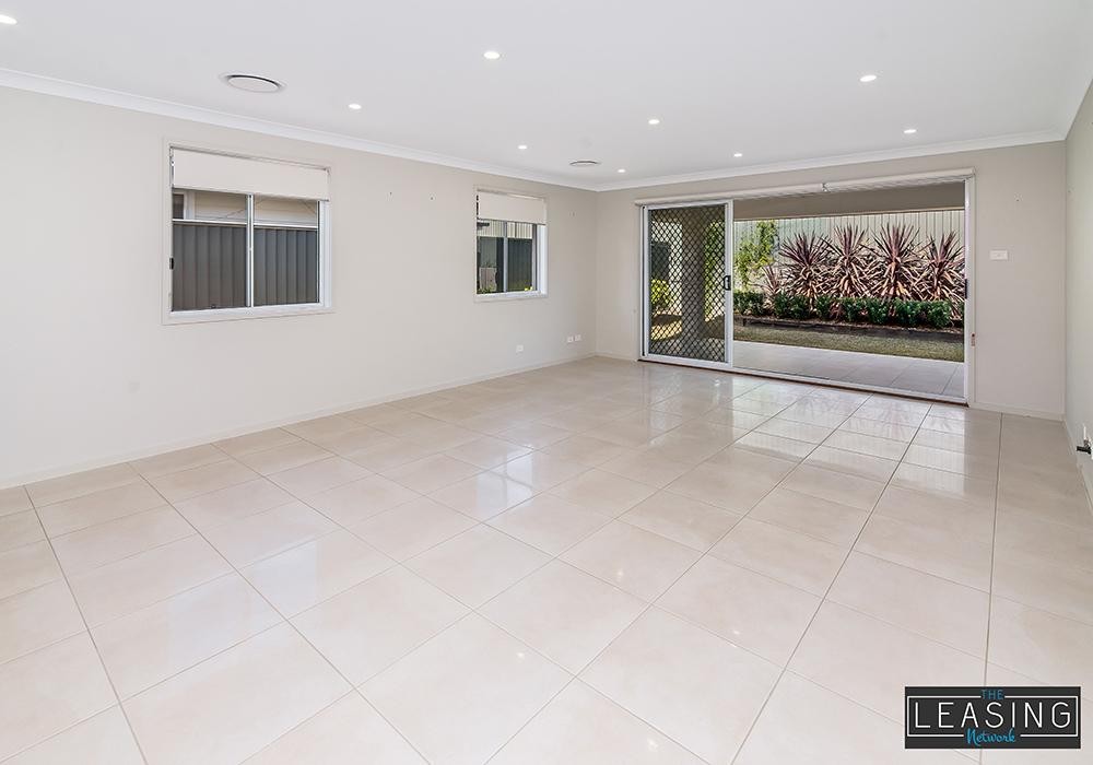 12 Jasper Avenue, Hamlyn Terrace  nsw  2259-2