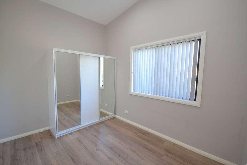 15a Welcome Street, Woy Woy nsw 2256-2