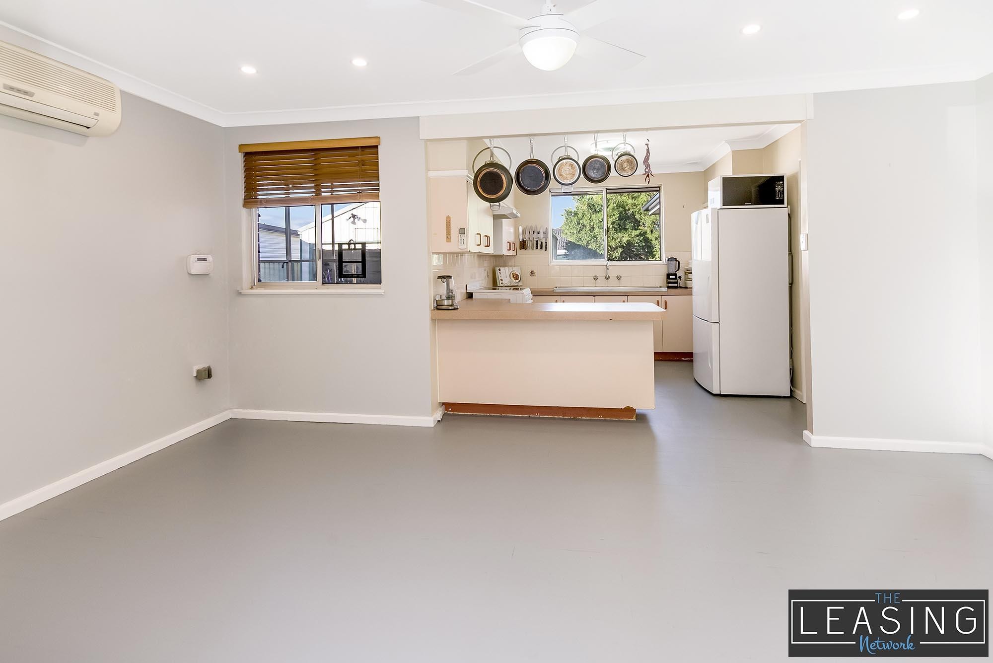 27 Balmoral Drive, Gorokan nsw 2263-2