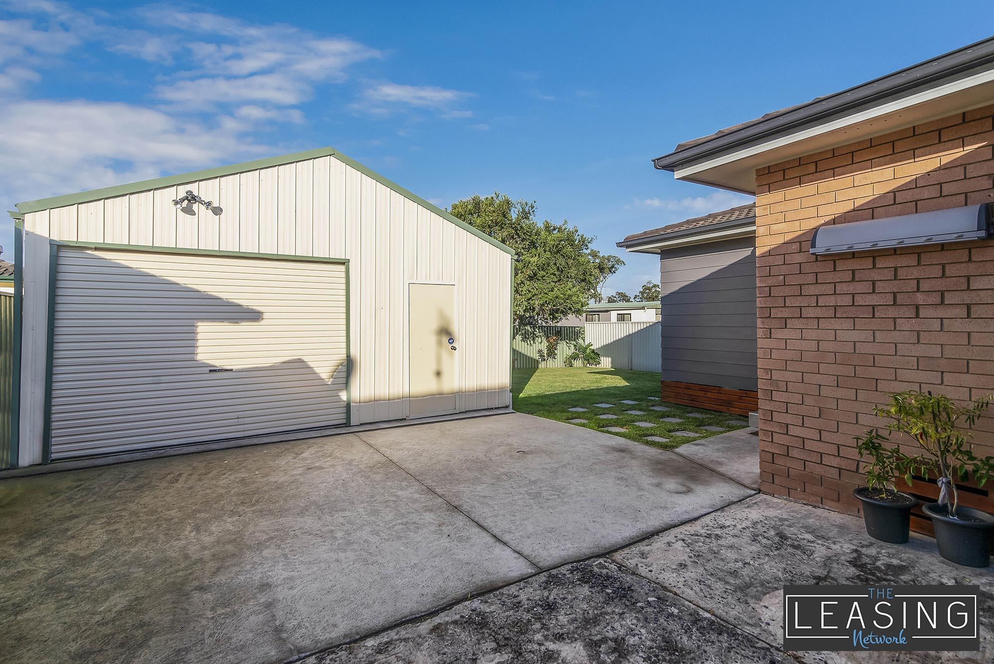 27 Balmoral Drive, Gorokan nsw 2263-2