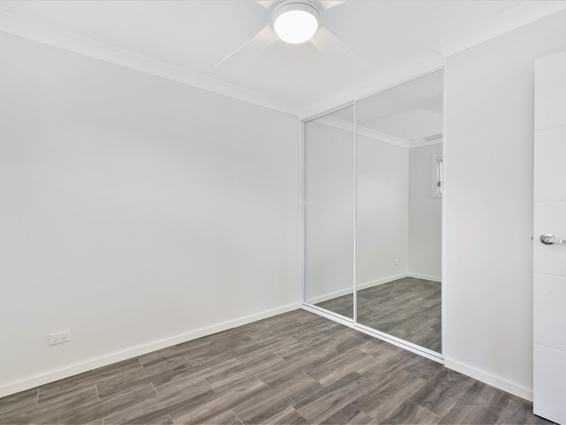 3a Beauty Place, Niagara Park nsw 2250-2