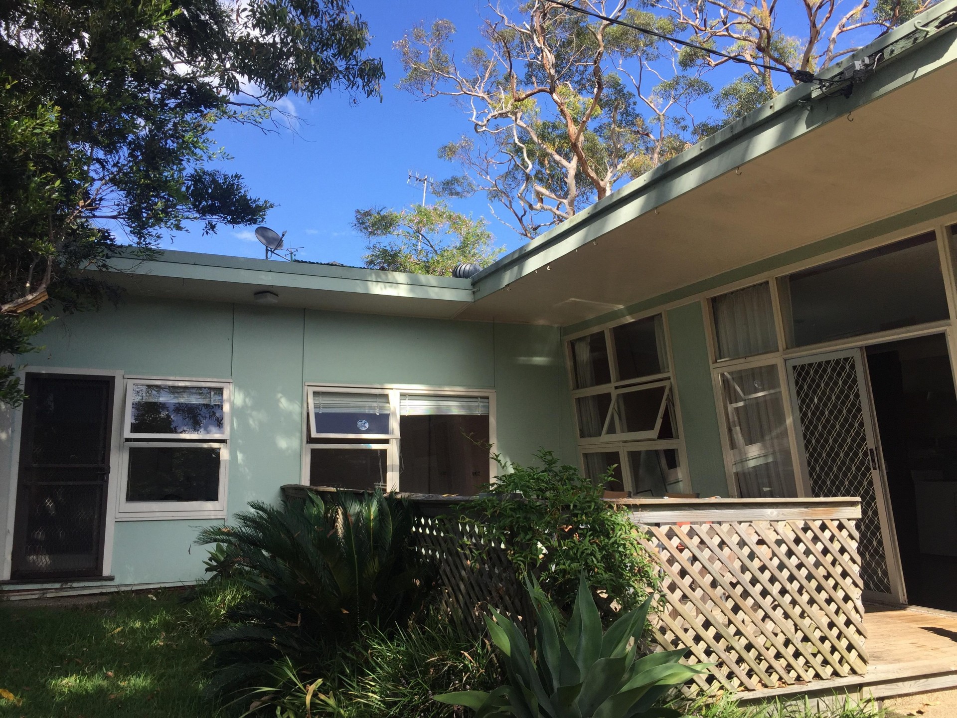 69 Lakin Street, Bateau Bay nsw 2261-2