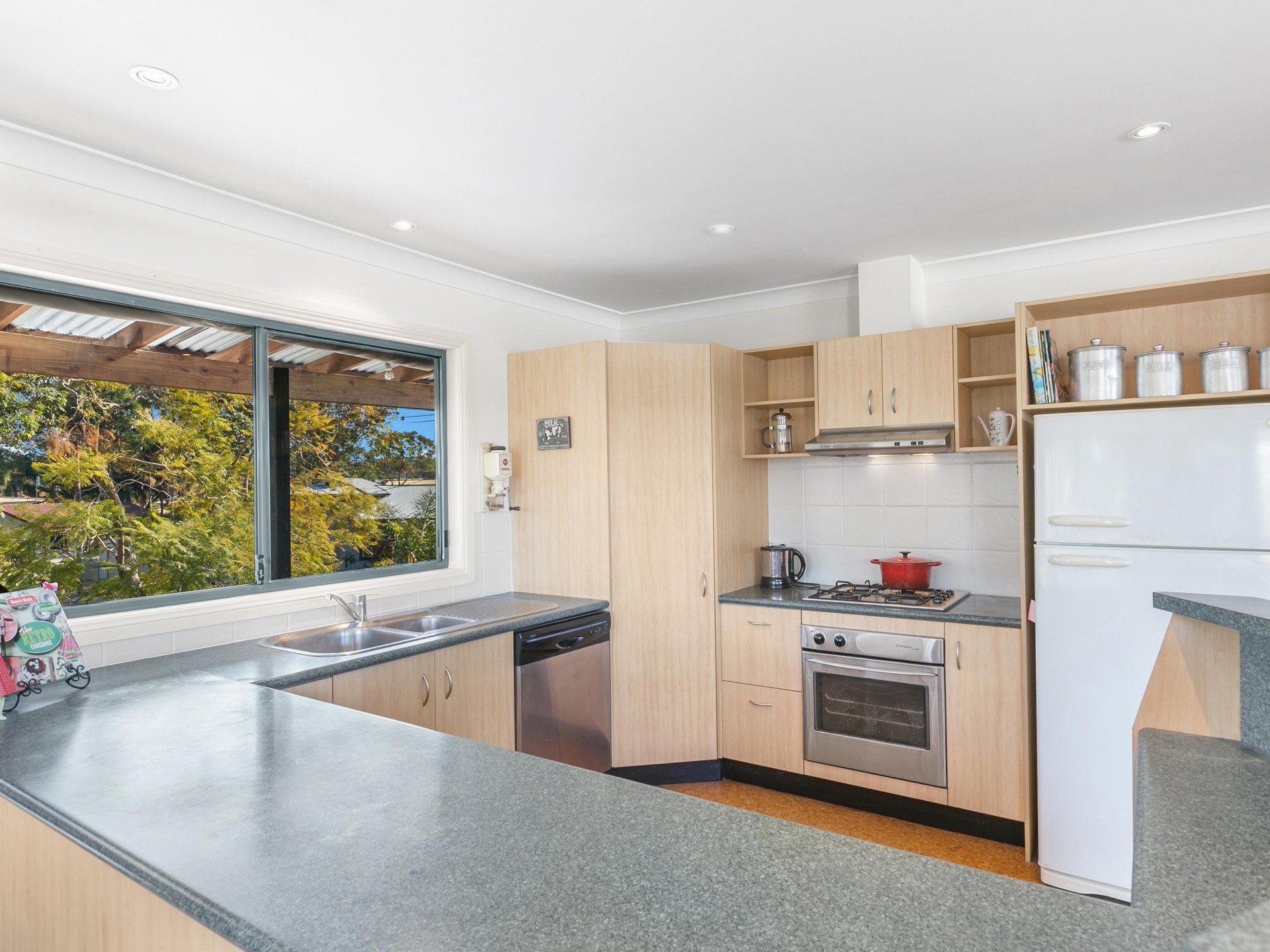 14 McKellar Boulevard, Blue Haven nsw 2262-2