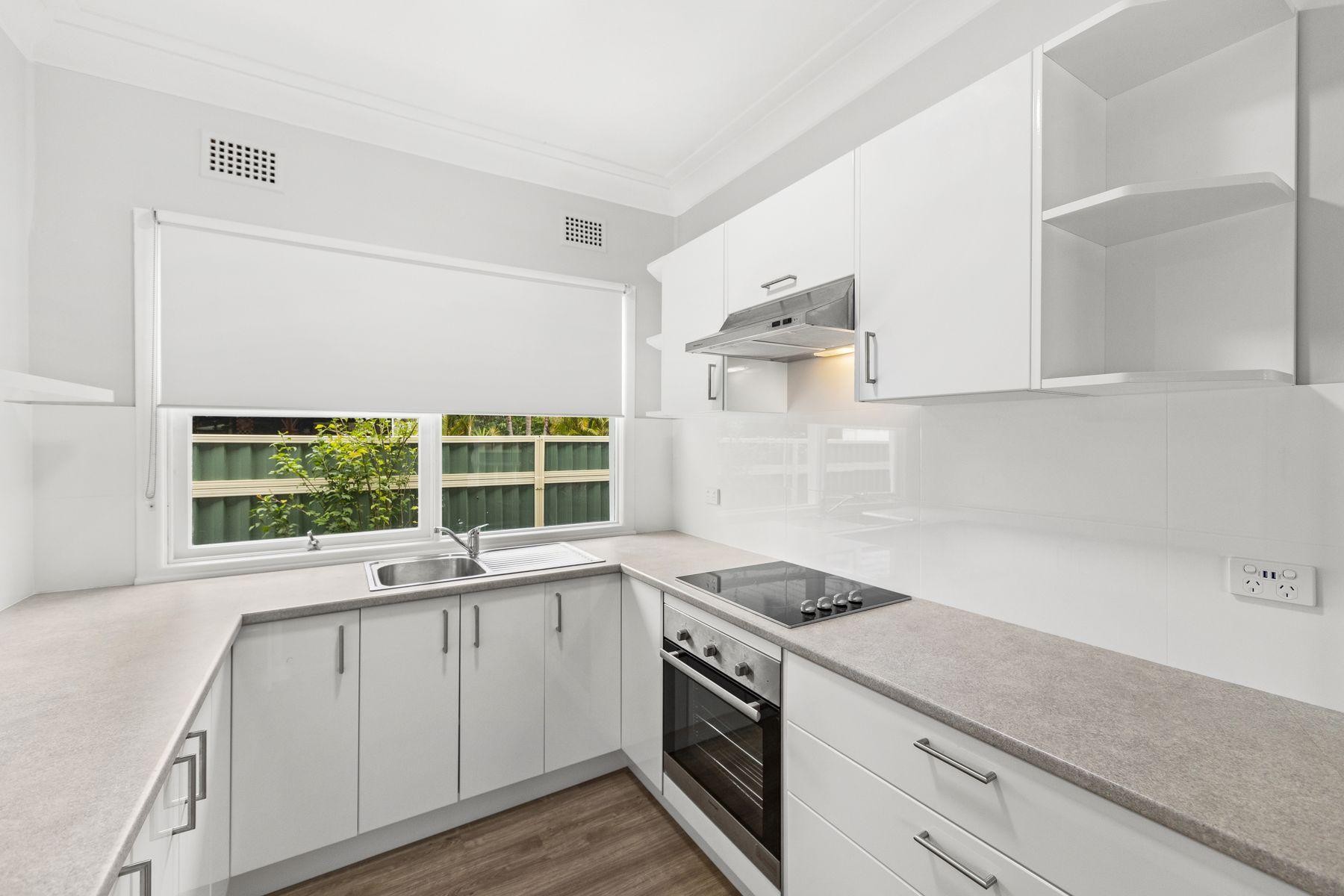 20 Wyreema Avenue, Charmhaven nsw 2263-2