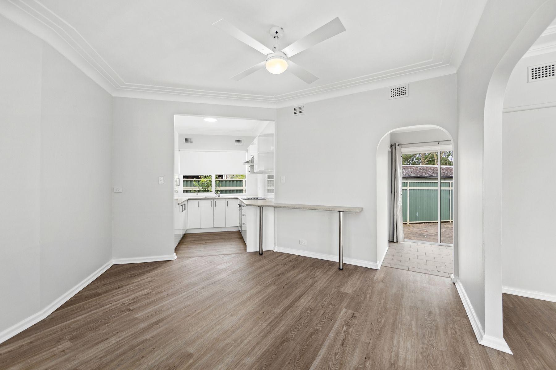 20 Wyreema Avenue, Charmhaven nsw 2263-2