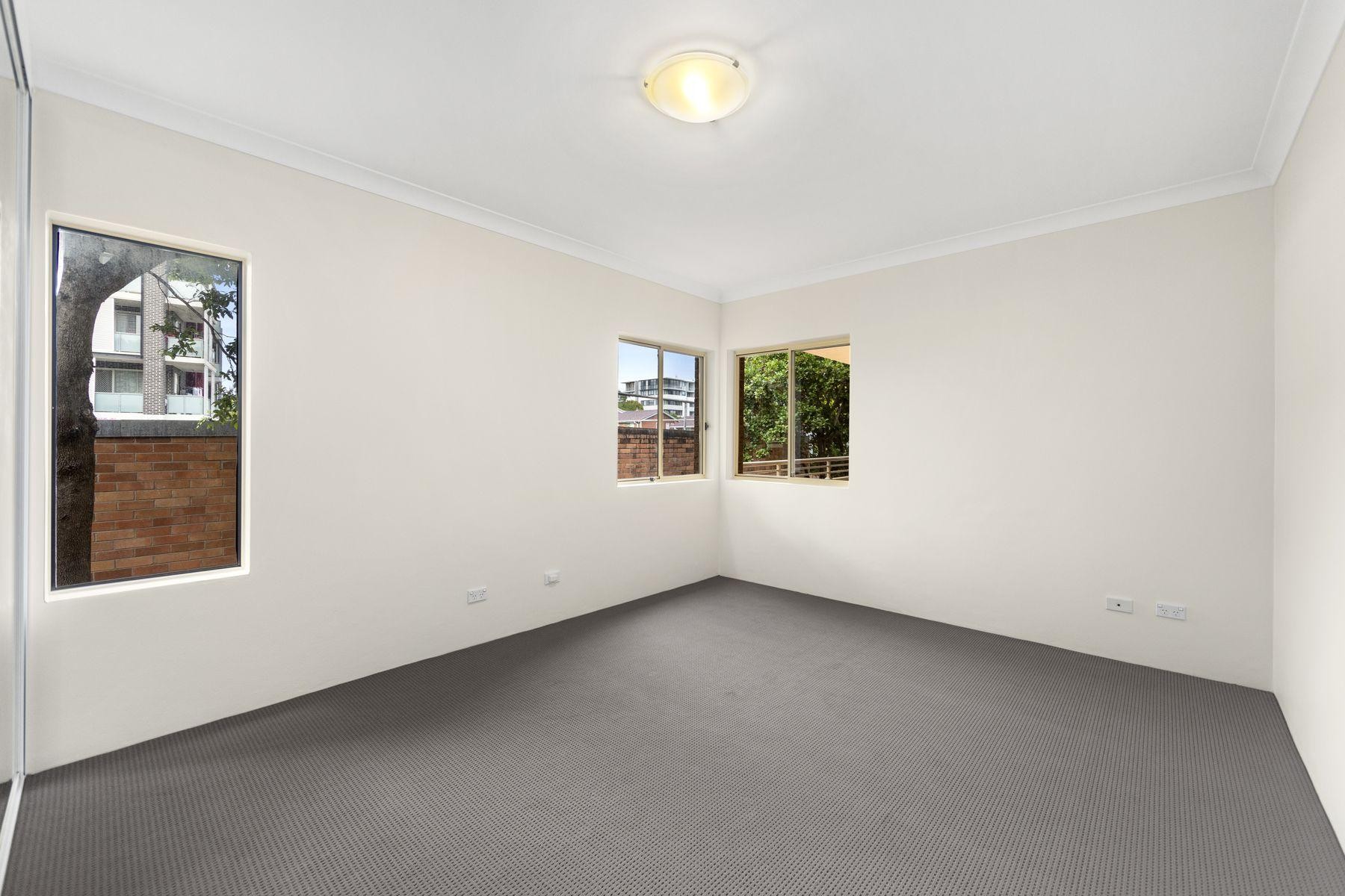 1/44 Frederick Street, Point Frederick nsw 2250-2